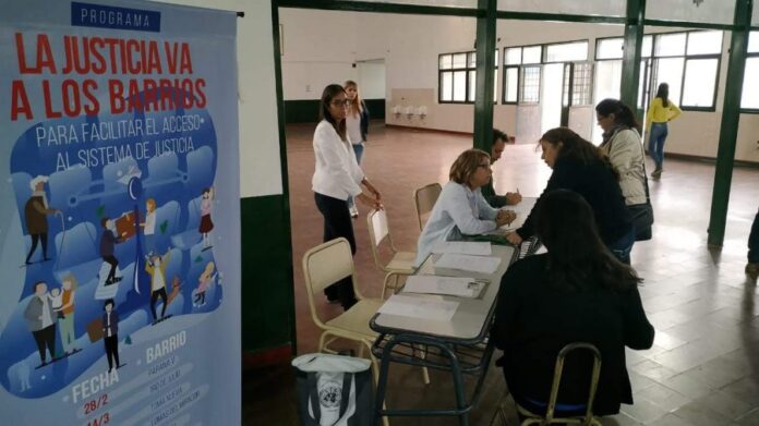 La-Justicia-va-a-los-Barrios-Lomas-del-Mirador
