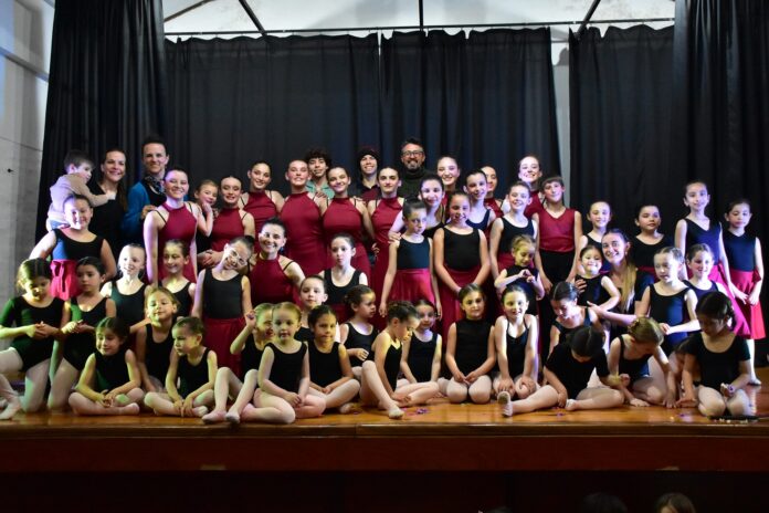 DANZAR EN VIERNES CULTURALES1