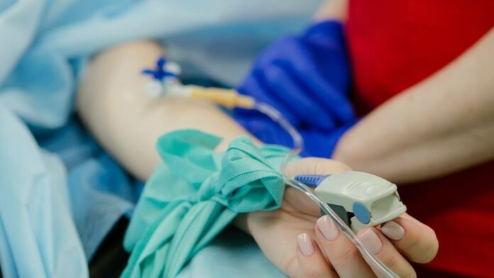 paciente-ingresada-en-un-hospital-foto-unsplash