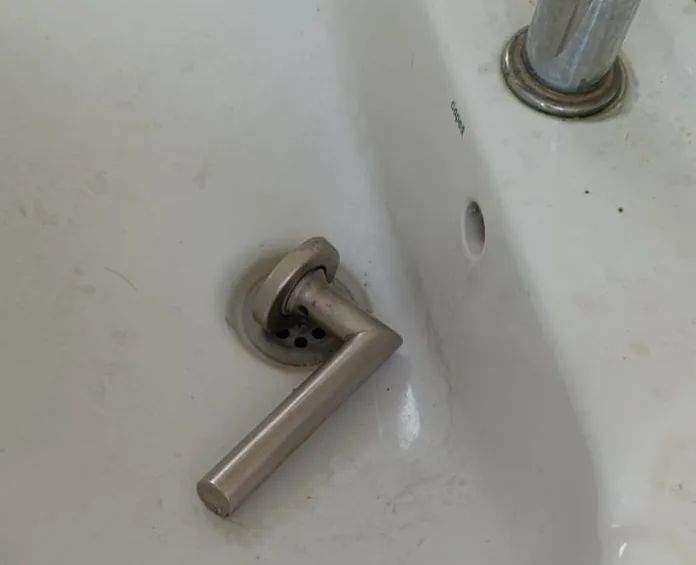 ACTOS VANDALICOS EN LOS QUINCHOS2