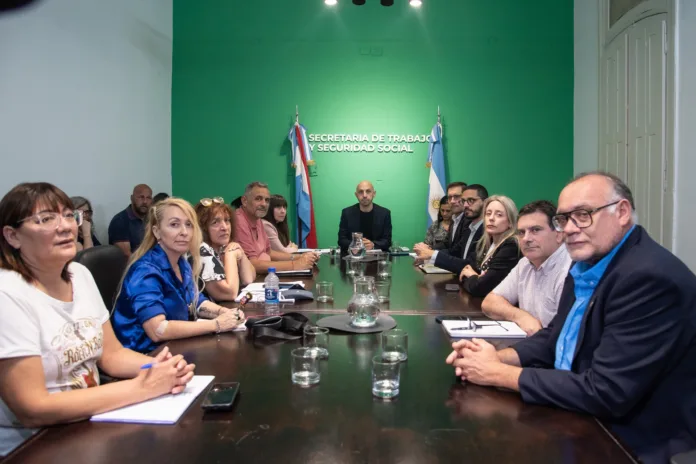 dsc_6449-trabajo-paritarias_estatales