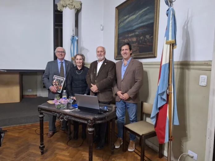 dcba20f6-2461-4f37-8b72-f2973f79605e