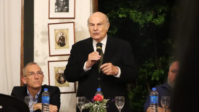 Sauret exposición 1ro de mayo