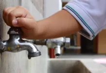 Continúan los problemas de presión de agua en las zonas más altas de la ciudad