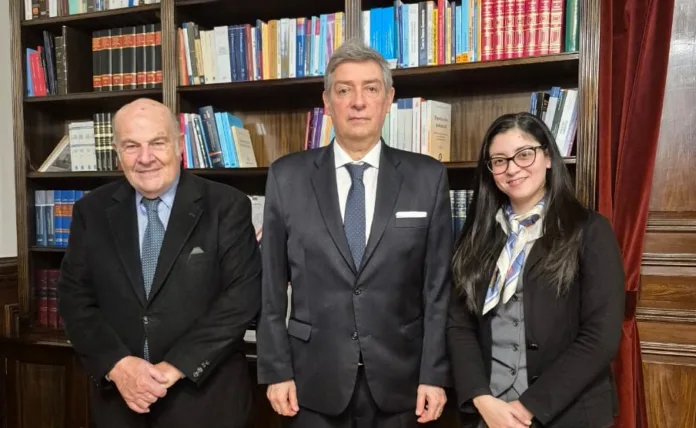 d7e448b1-e84a-43b2-9e85-fe5e715ec961