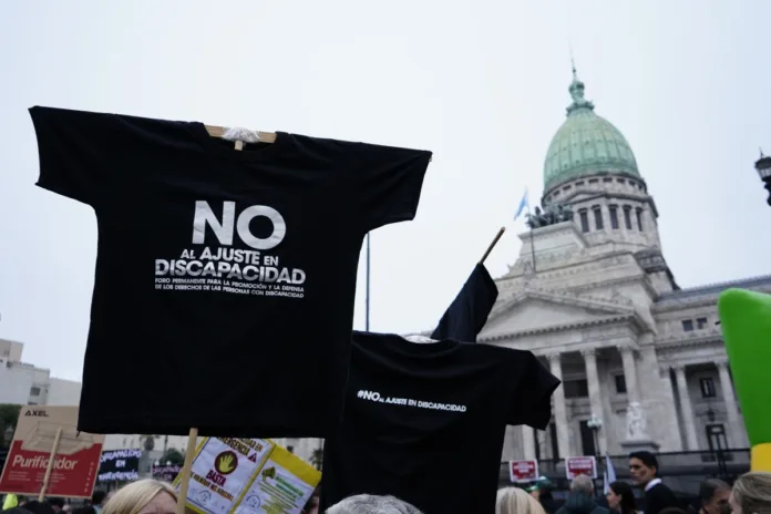 no al ajuste en discapacidad