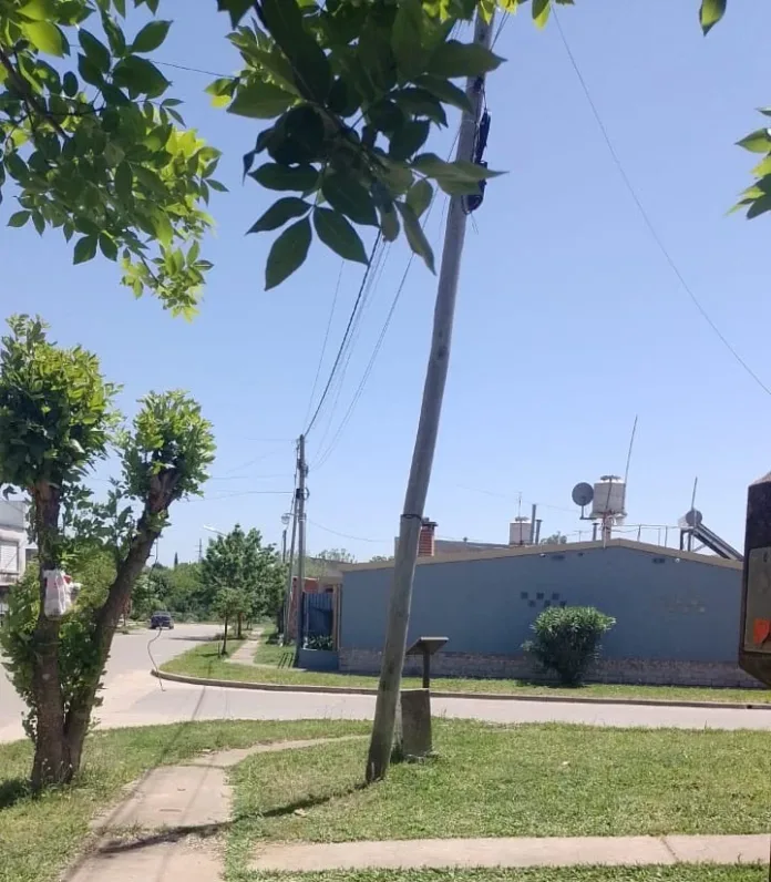 2d520db8-a015-4aa9-a606-c73de208f37c