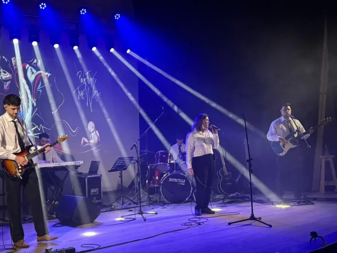 C5B7E4C0-7F4A-4F6C-868E-8B81B2A60EAC